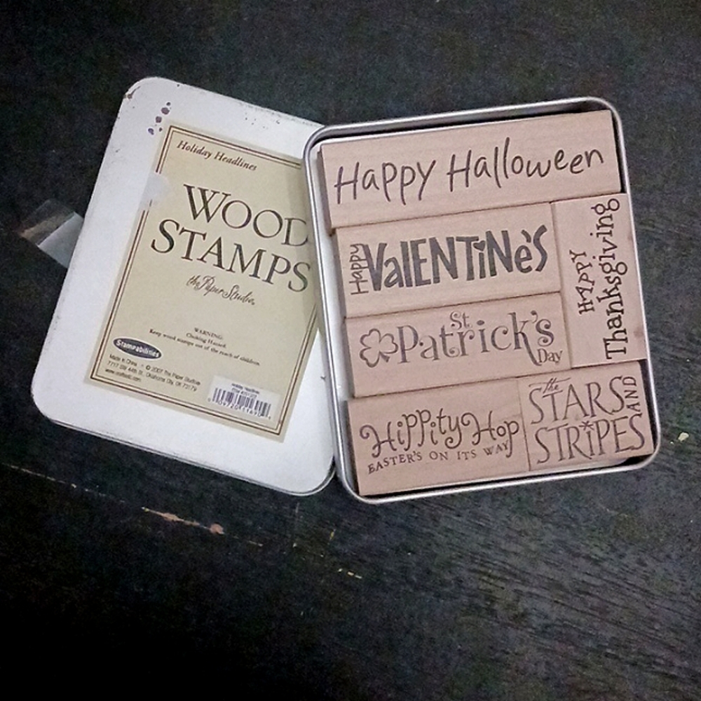 🔹️Holiday Headlines Wood Stamps